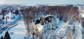 Pałac w śniegu